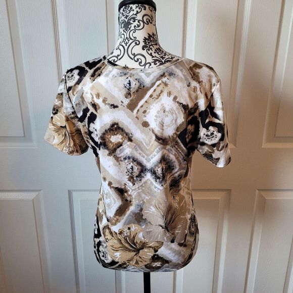 Click collection wearable art woman's Short sleeve shirt - Picture 3 of 6